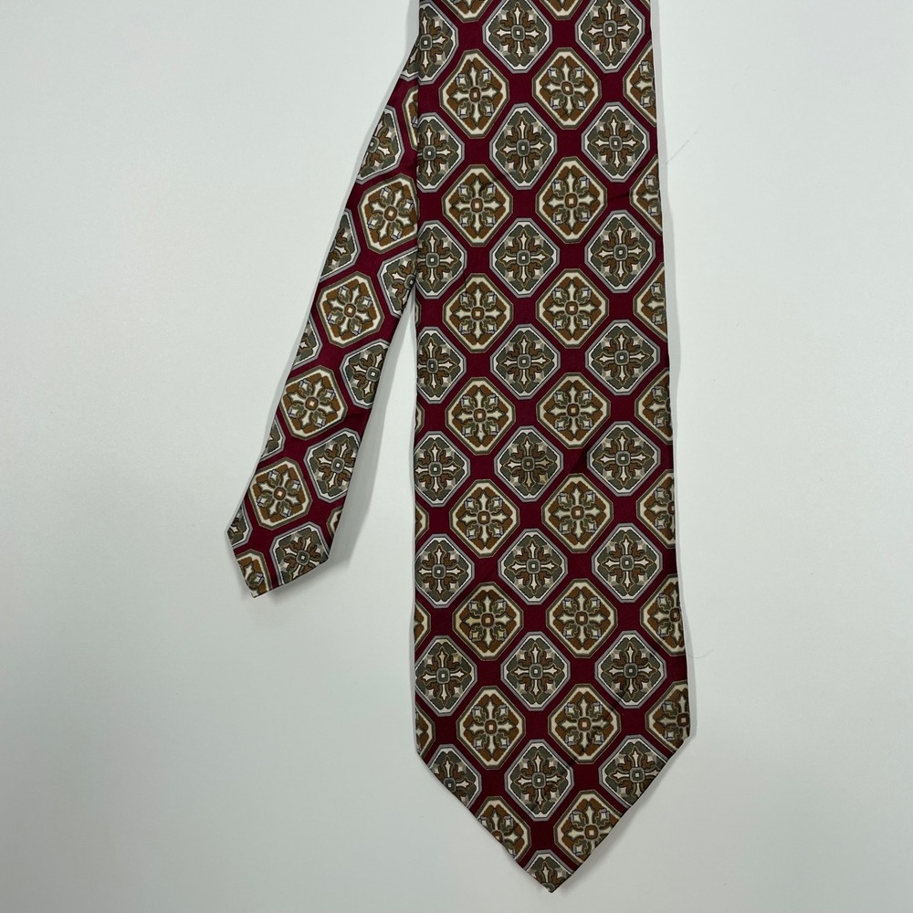 Executive Collection Burgundy Medallion Geometric Silk Necktie Mens One Size